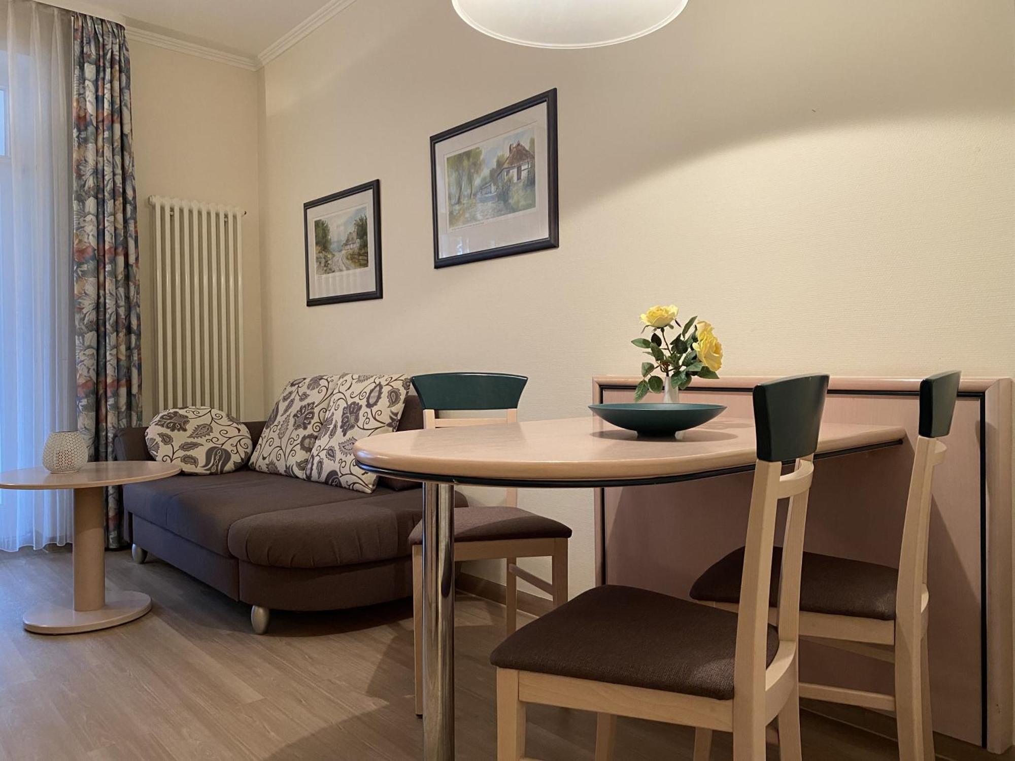Ferienwohnung Ostseeblick In Der Villa Seeadler Binz Bagian luar foto